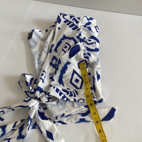 Blue white bohemian wild spirit geometric print tie waist shrug cover size small - Picture 6 of 8